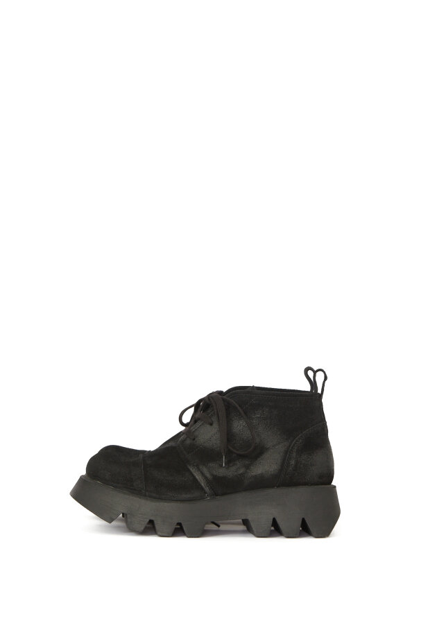 Lofina - Suede boot with laces