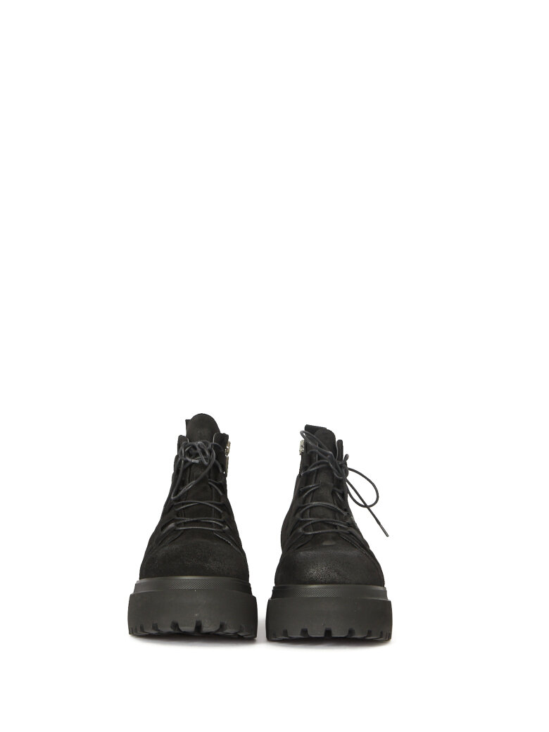 Lofina - Støvle i ruskind med snøre og lynlås