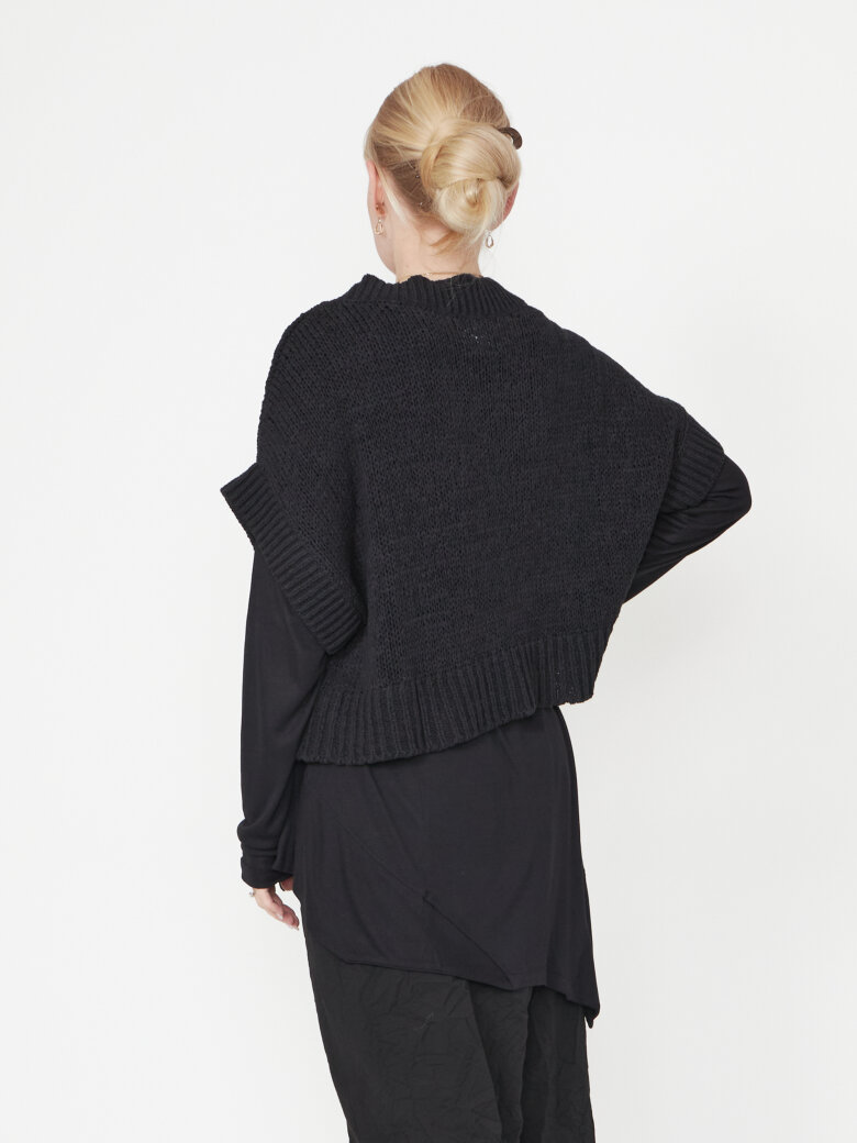 Sort Aarhus - Oversized knit blouse
