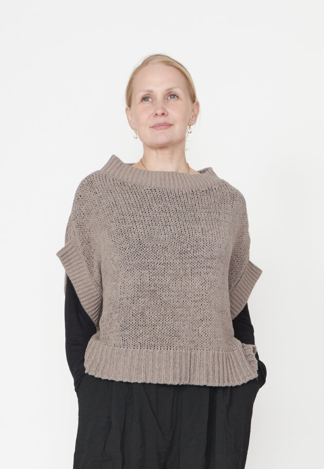 Sort Aarhus - Oversized strikbluse