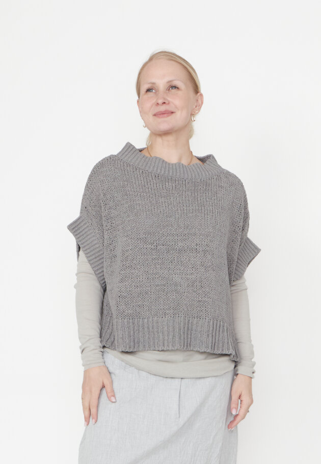 Sort Aarhus - Oversized strikbluse Sort Aarhus - Oversized strikbluse