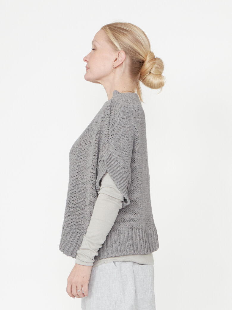 Sort Aarhus - Oversized strikbluse