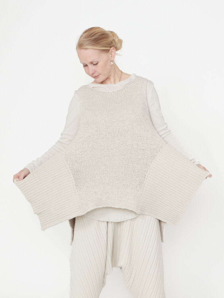 Sort Aarhus - Ærmeløs strikket top