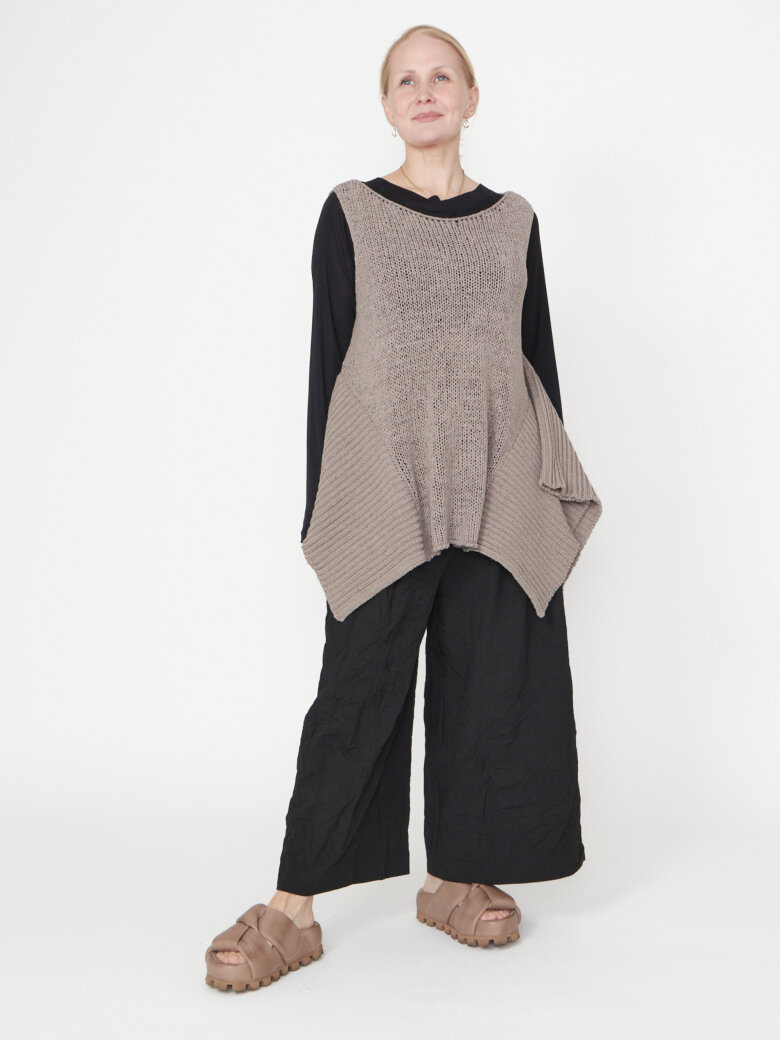 Sort Aarhus - Sleeveless knit top