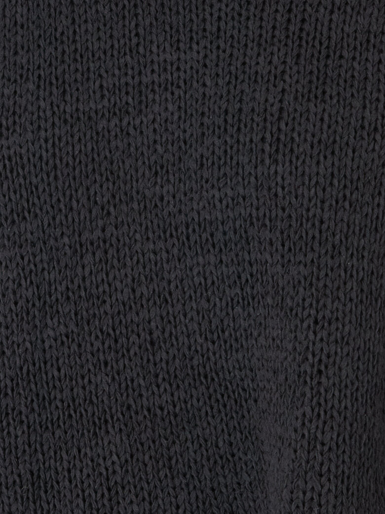 Sort Aarhus - Oversized knit blouse