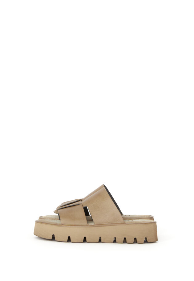 Lofina - Sandal wide asymmetrical strap