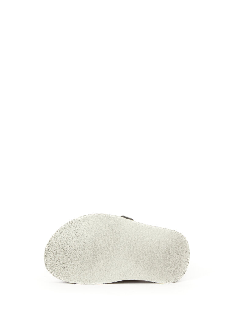 Lofina - Sandal in suede with velcro and strap