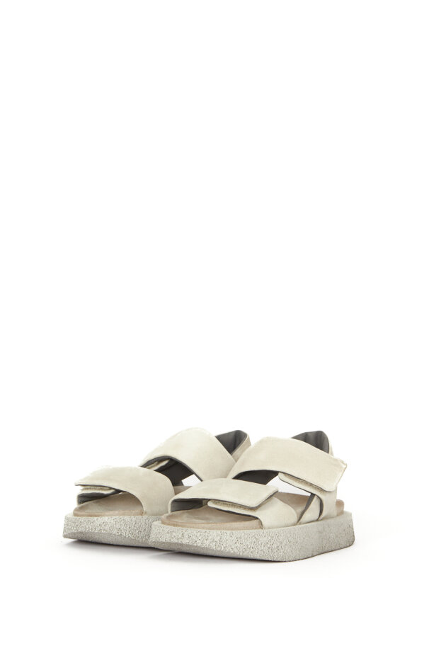 Lofina - Sandal in suede with velcro and strap