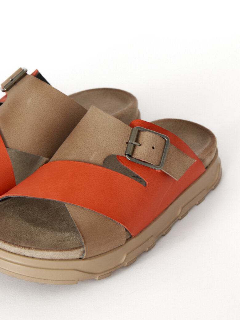 Lofina - Slippers sandal with a buckle