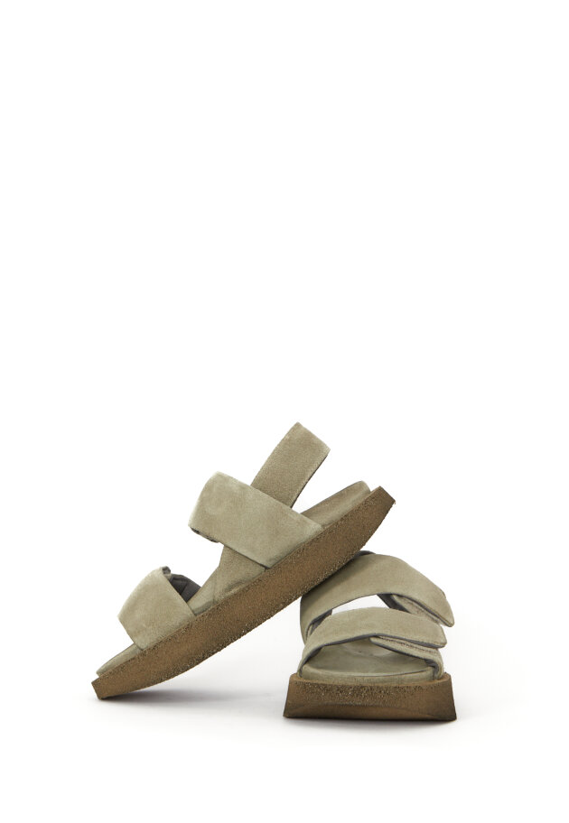 Lofina - Sandal med velcro og bagstrop