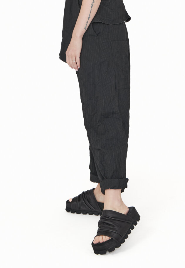Sort Aarhus - Extra baggy pants with side pockets and zipper