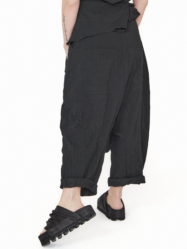 Sort Aarhus - Extra baggy pants with side pockets and zipper