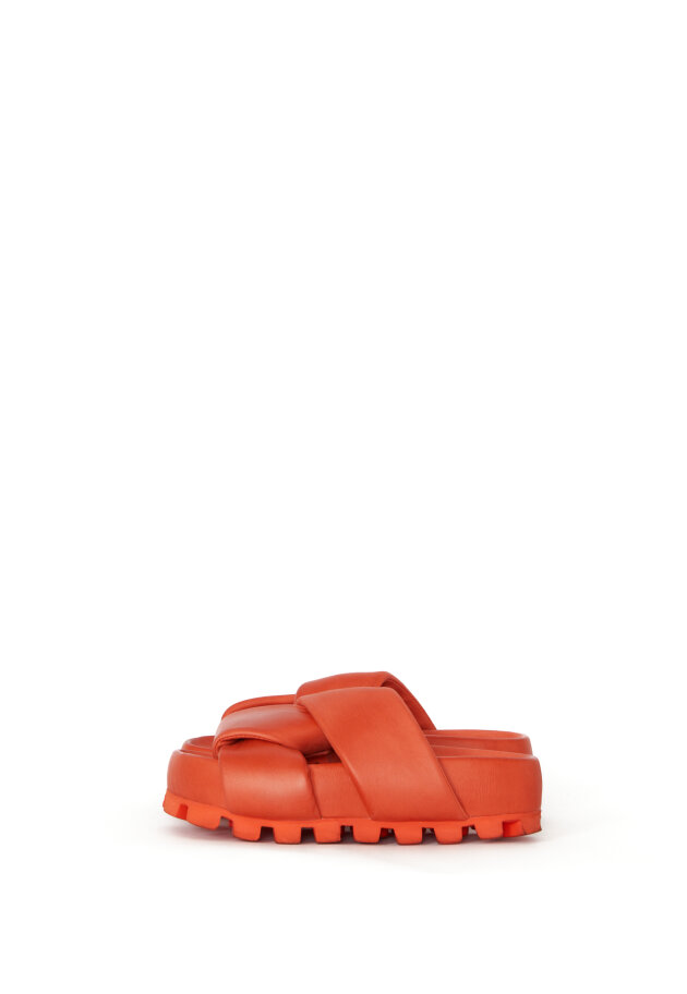Lofina - Slip on sandal with wide crossed straps