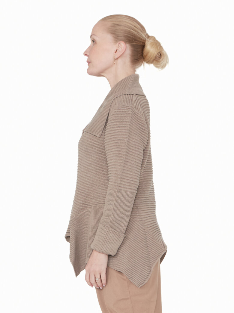 Sort Aarhus - Collared knit blouse with buttons
