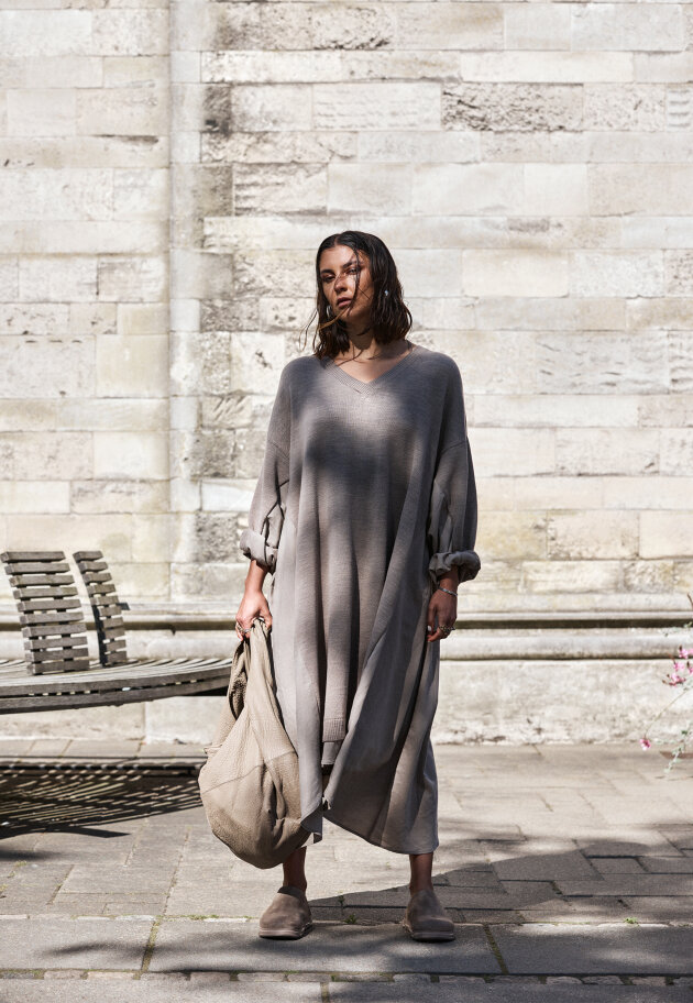 Sort Aarhus - Oversized knit dress