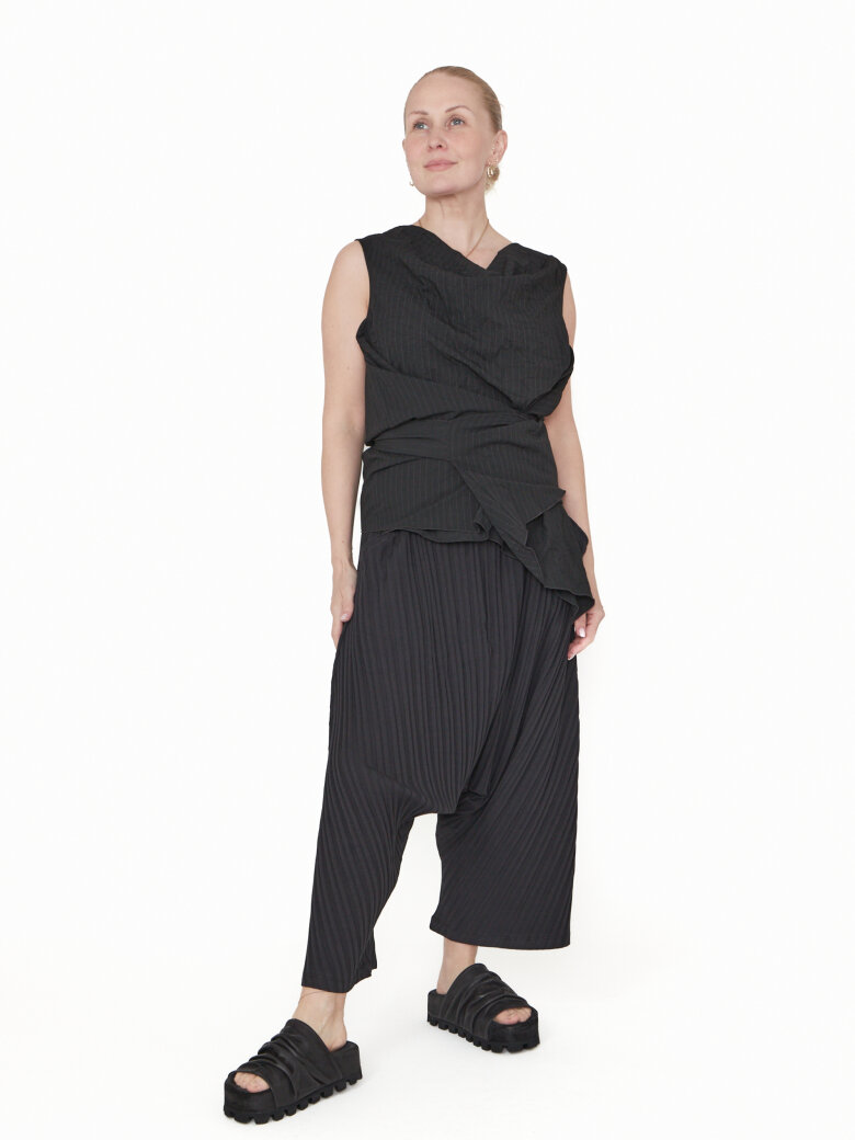 Sort Aarhus - Wrap around bluse med bindebånd