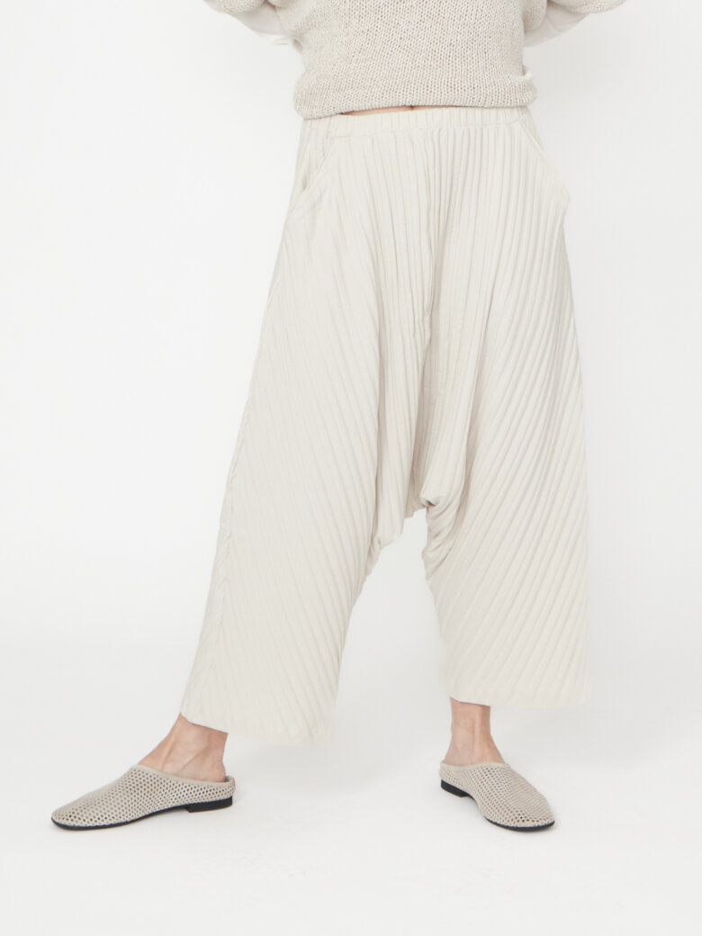 Sort Aarhus - 3/4 baggy pants in rib
