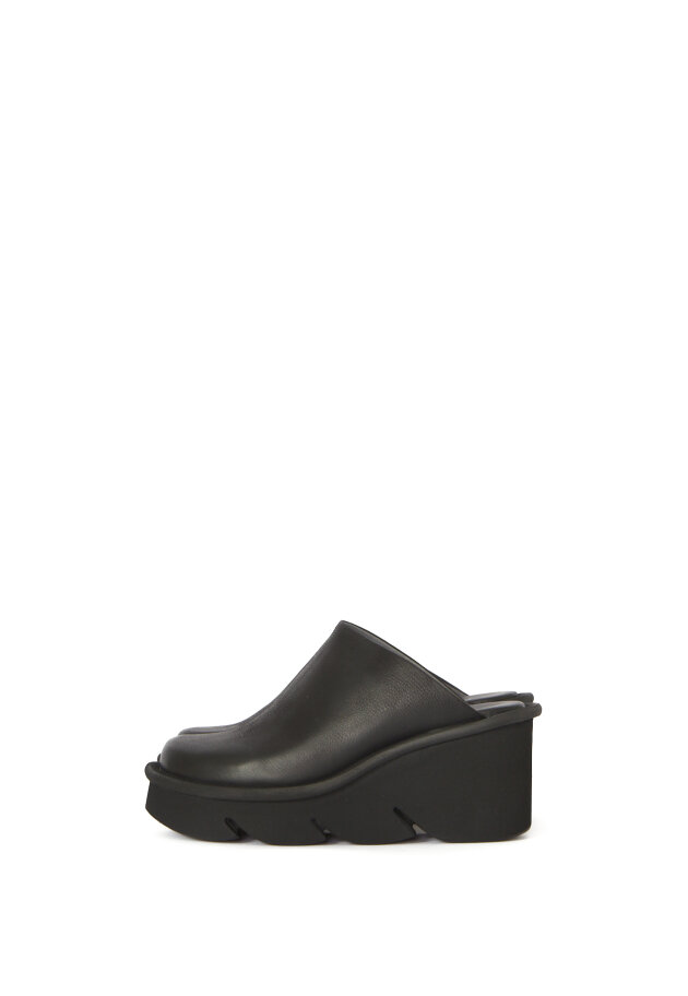 Lofina - Slip on sandal with heel