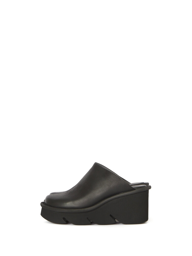 Lofina - Slip on sandal with heel