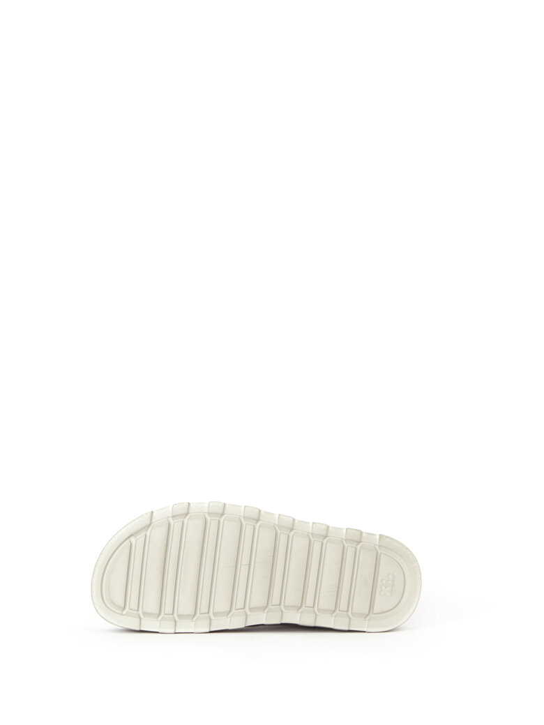 Lofina - Slight on sandal in fur with a footbed sole