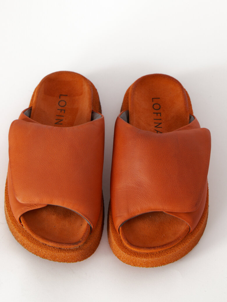 Sample sandal