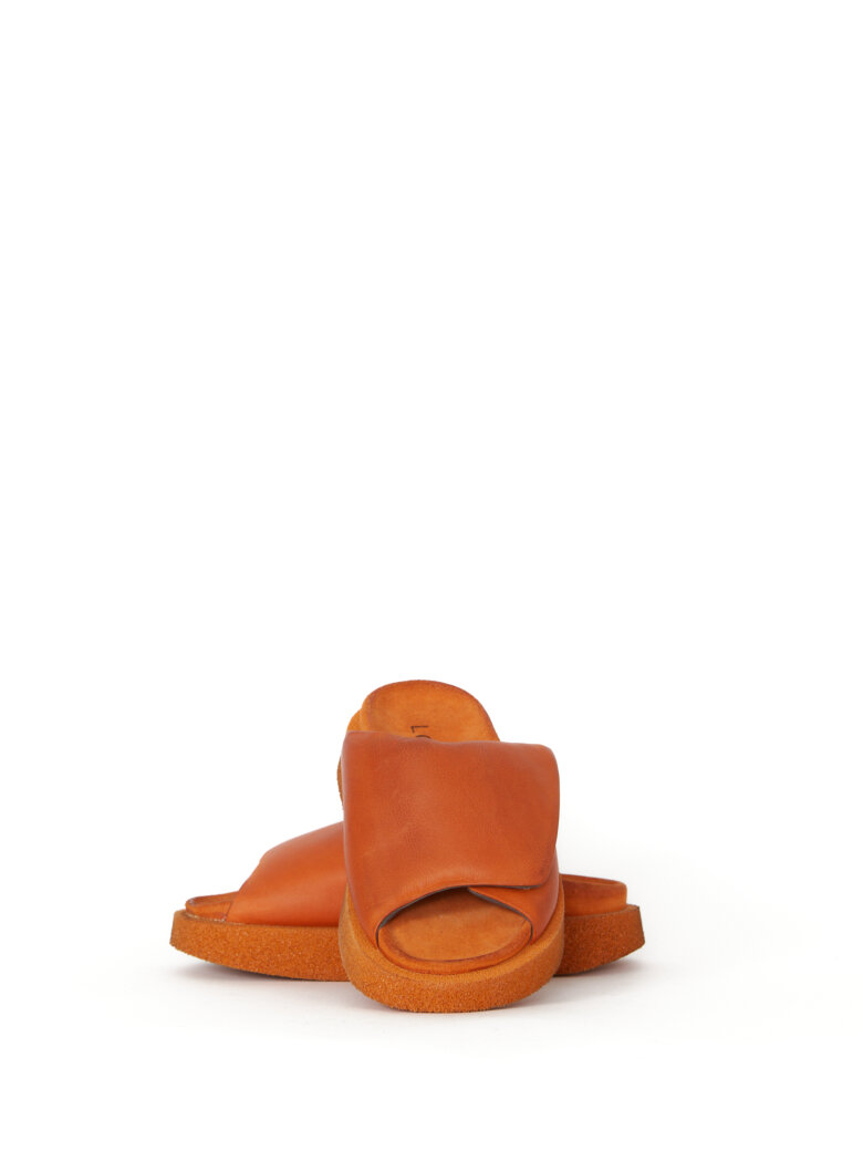 Sample sandal
