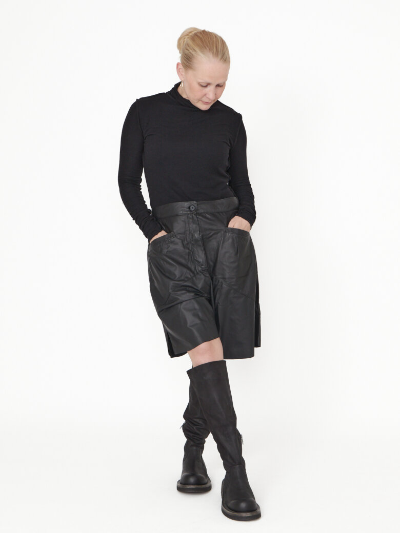 Sort Aarhus -  Shorts i lammeskind