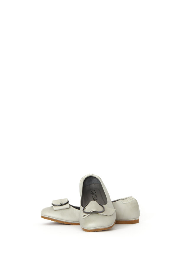 Lofina - Ballerina with buckle and rubber sole