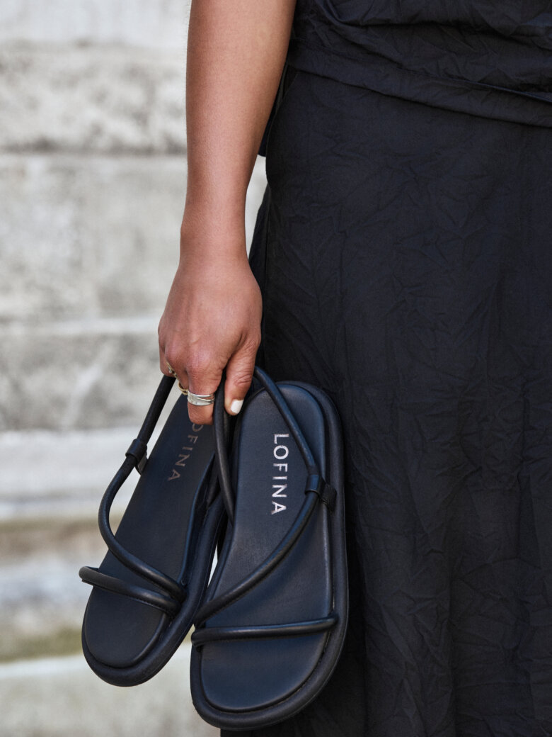 Lofina - Minimalistisk og moderne sandal