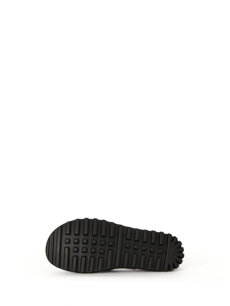 Lofina - Ballerina in suede with a flexible sole
