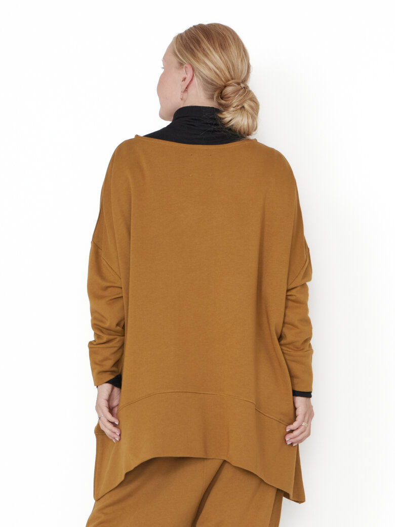 Sort Aarhus - Oversized blouse with boat neckline
