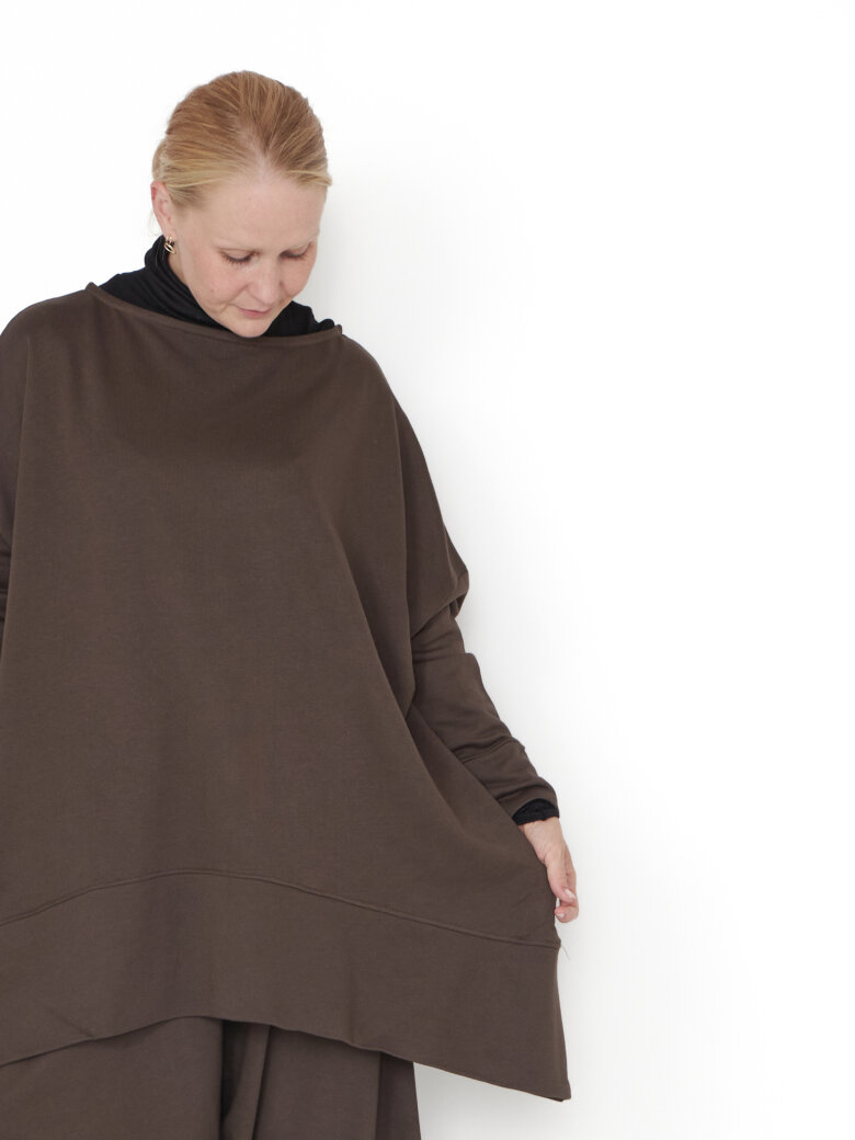 Sort Aarhus - Oversized blouse with boat neckline