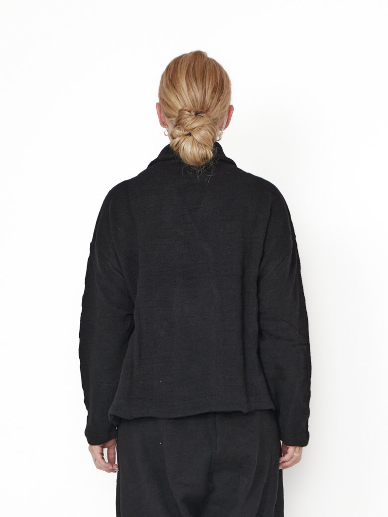 Sort Aarhus - Luxurious cardigan in wool blend