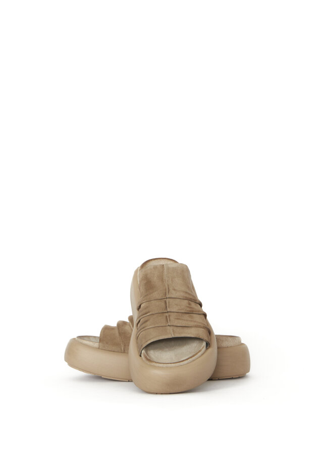 Sort Aarhus - Slip on sandal i ruskind