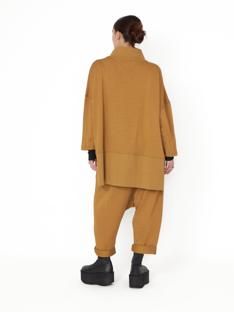 Sort Aarhus - Loose fit blouse with V-neck