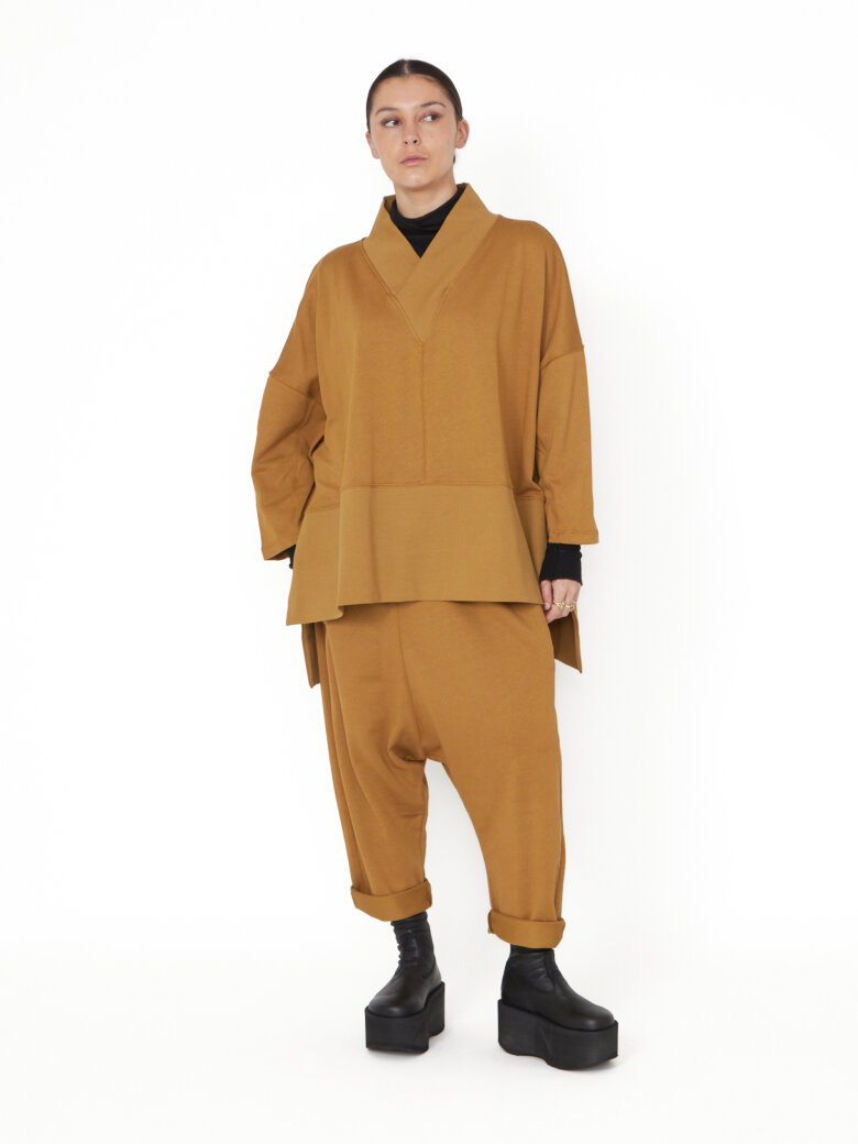 Sort Aarhus - Loose fit blouse with V-neck