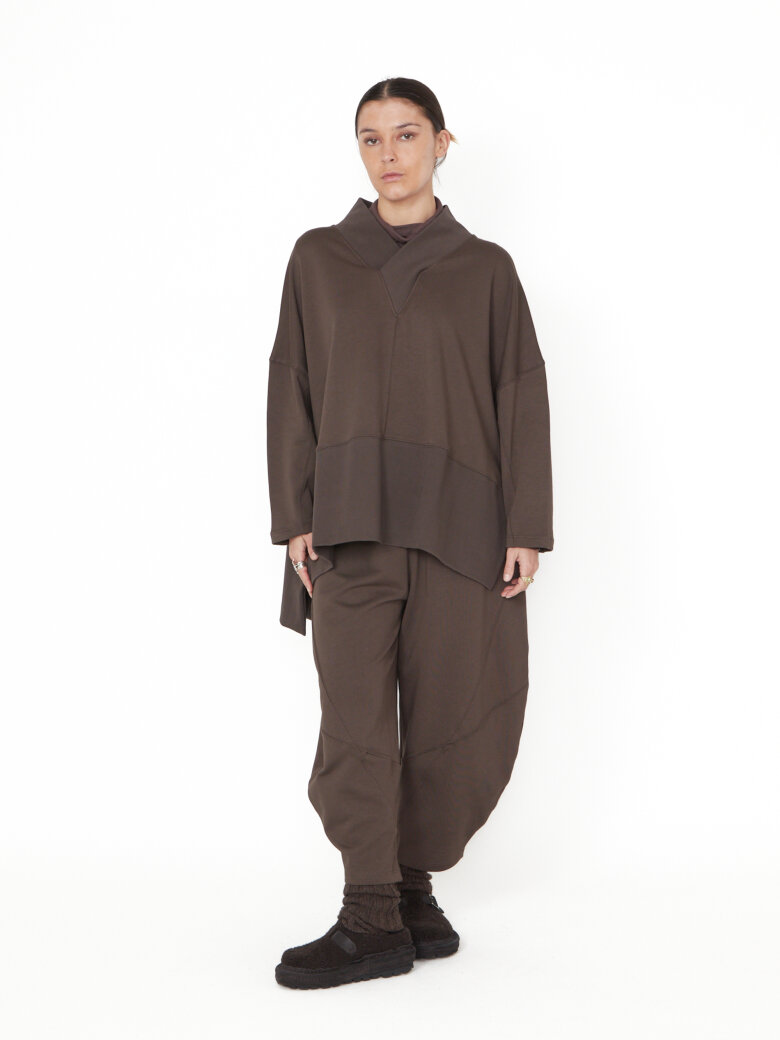 Sort Aarhus - Loose fit blouse with V-neck