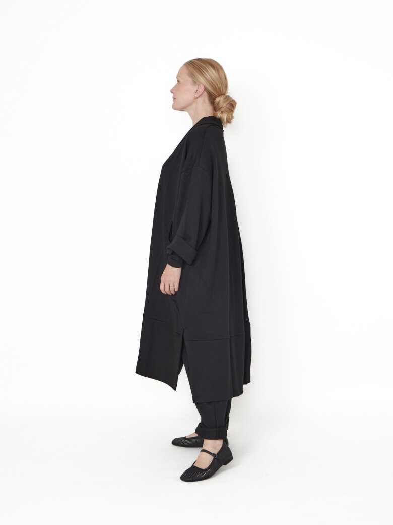 Sort Aarhus - Long cardigan with dropped shoulders