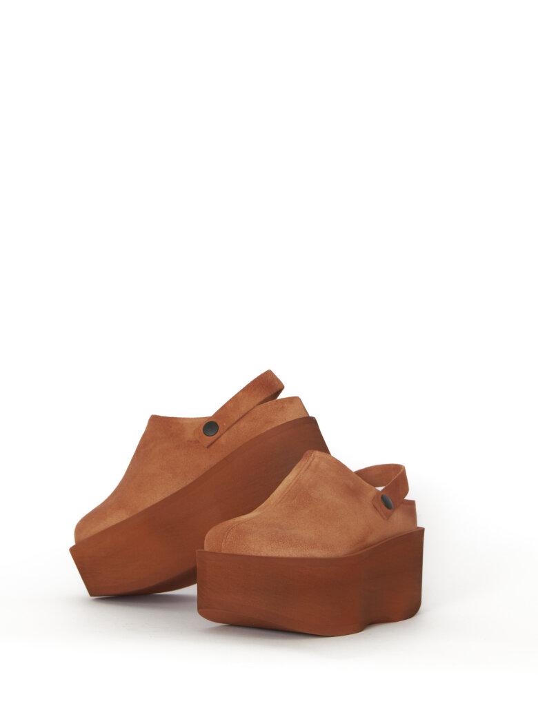 Sort Aarhus - Suede platform shoe with heel strap