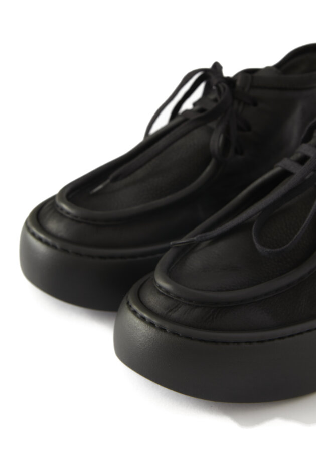 Lofina - Lace-up shoe with characteristic seam Lofina - Lace-up shoe with characteristic seam