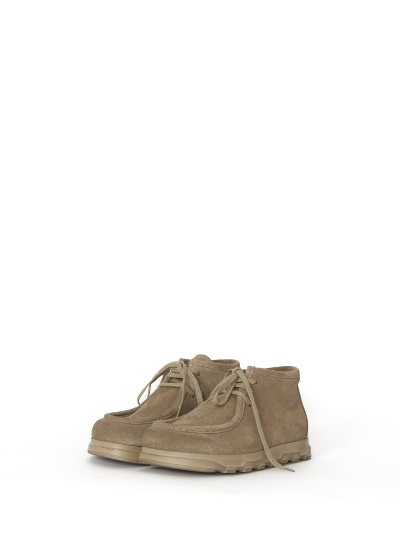 Lofina - Shoe in suede with laces