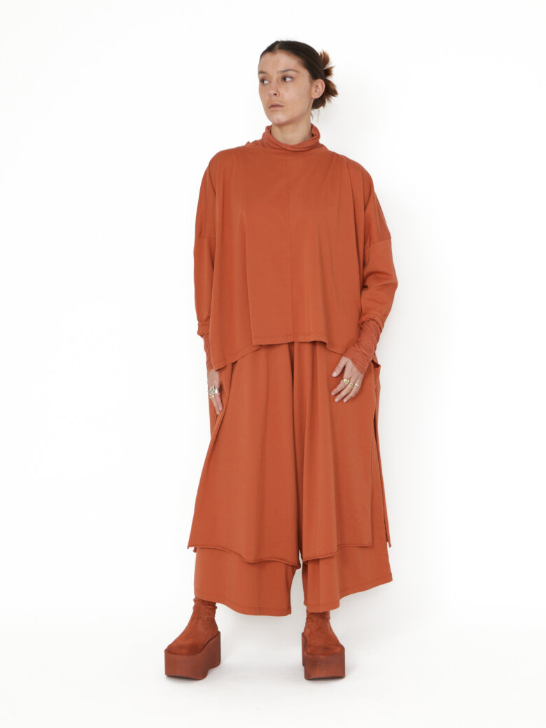 Sort Aarhus - Blouse with high side slits