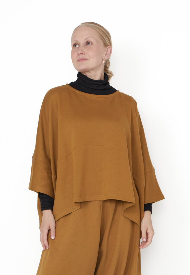 Sort Aarhus - Oversize bluse med 3/4 ærmer Sort Aarhus - Oversize bluse med 3/4 ærmer