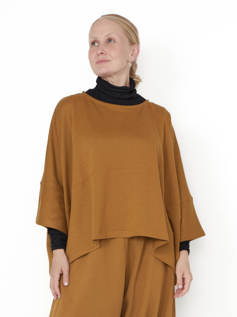 Sort Aarhus - Oversize bluse med 3/4 ærmer