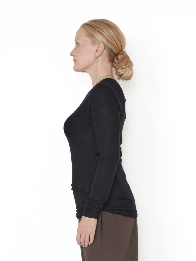 Sort Aarhus - Blouse in modal/wool with boat neck
