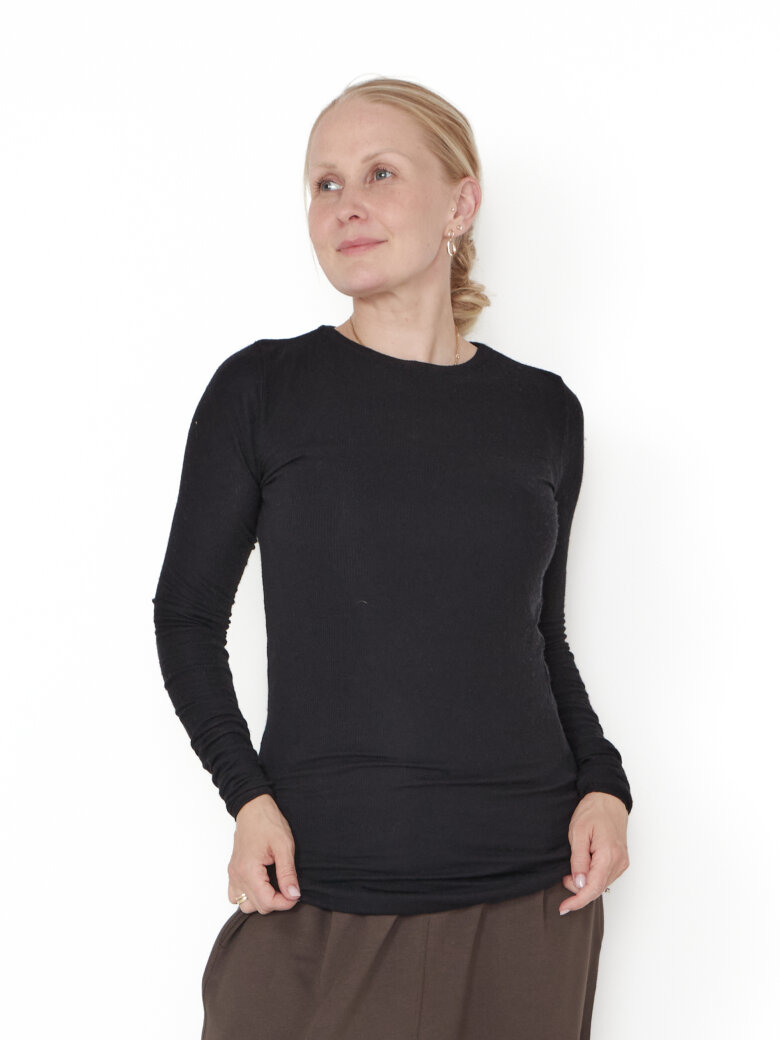 Sort Aarhus - Blouse in modal/wool with boat neck
