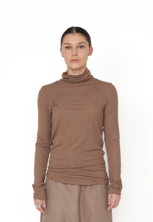 Sort Aarhus - Bluse med rullekrave i modal/uld Sort Aarhus - Bluse med rullekrave i modal/uld