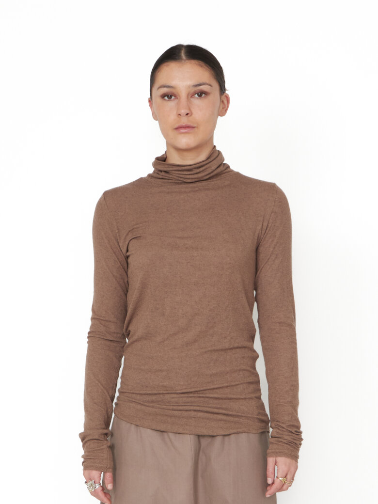 Sort Aarhus - Turtleneck blouse in modal/wool