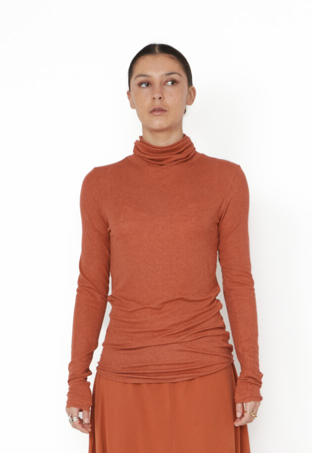 Sort Aarhus - Turtleneck blouse in modal/wool