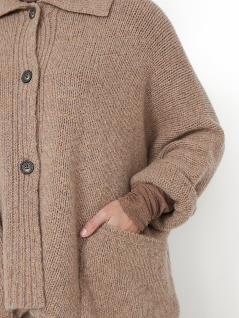 Sort Aarhus - Strikket cardigan med knapper